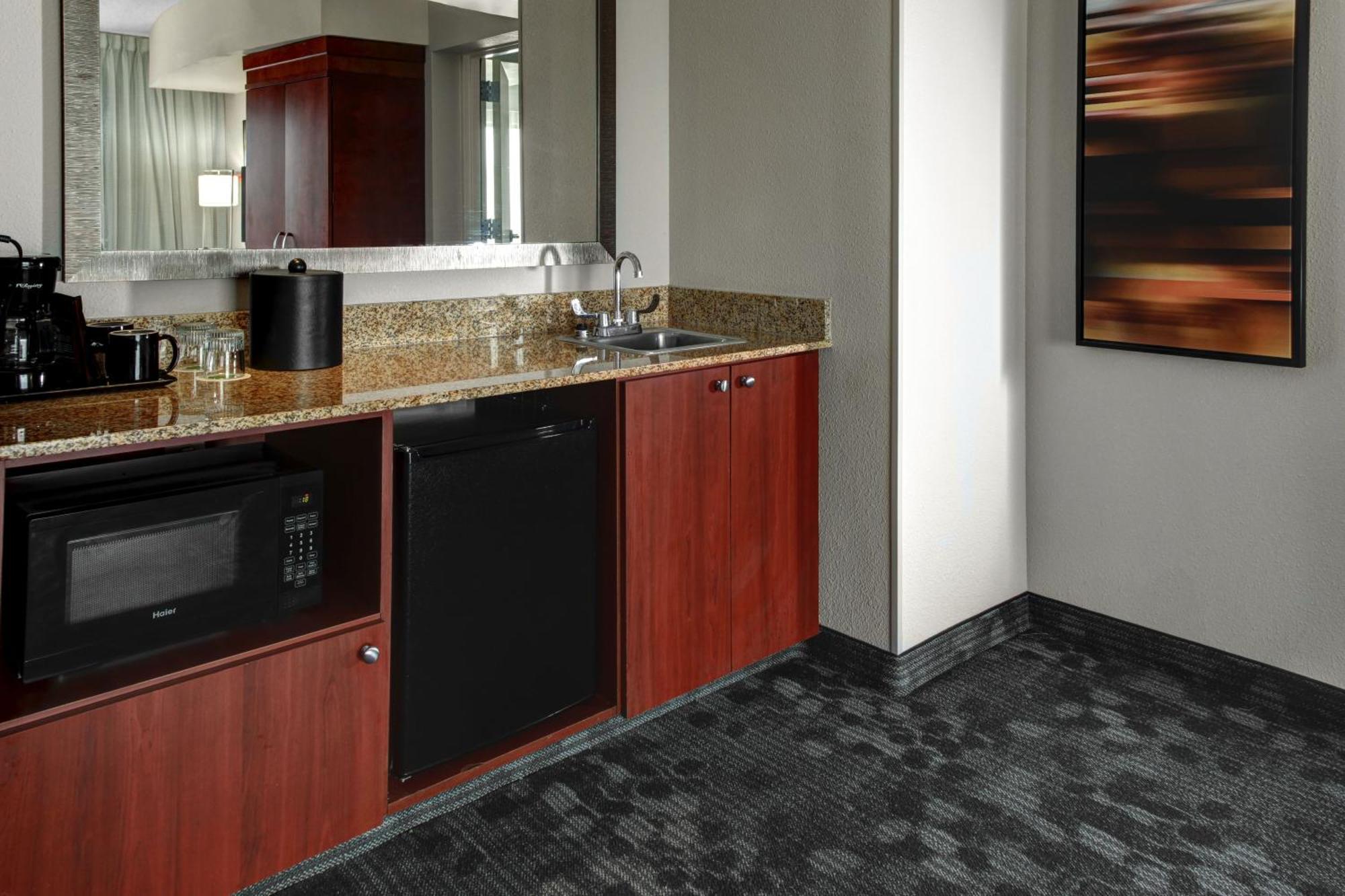 Courtyard By Marriott Anniston Oxford Hotel Exterior photo