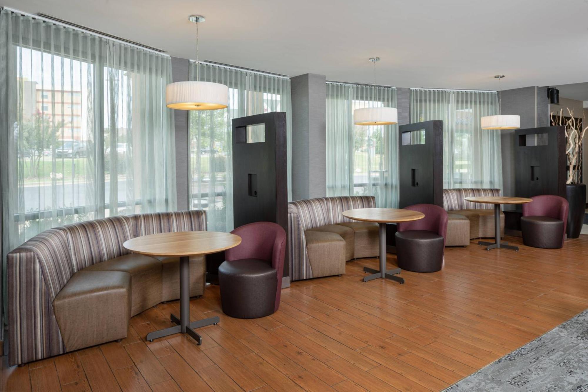 Courtyard By Marriott Anniston Oxford Hotel Exterior photo