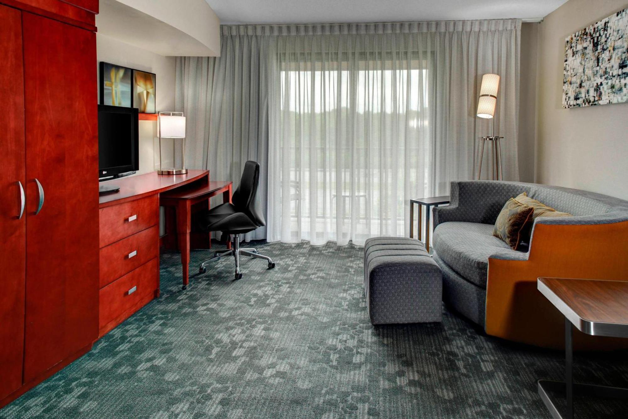 Courtyard By Marriott Anniston Oxford Hotel Exterior photo