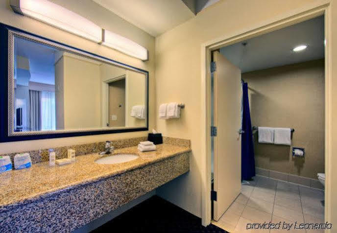 Courtyard By Marriott Anniston Oxford Hotel Exterior photo